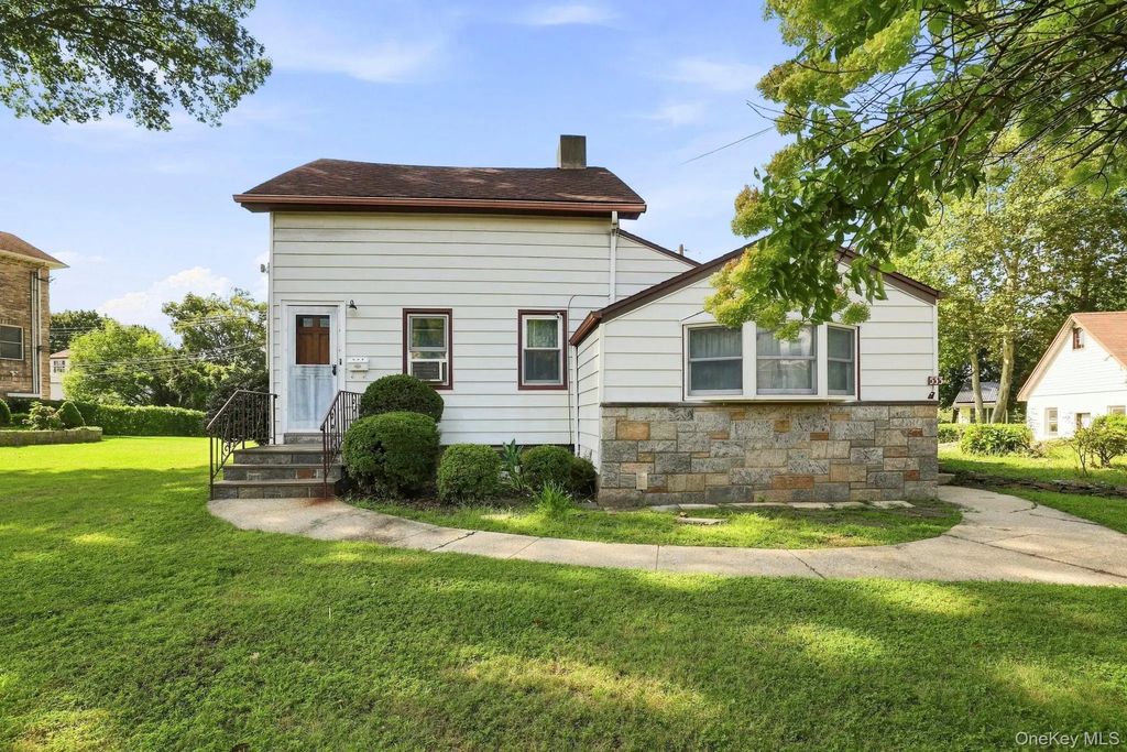 83 Brewster Avenue, Yonkers