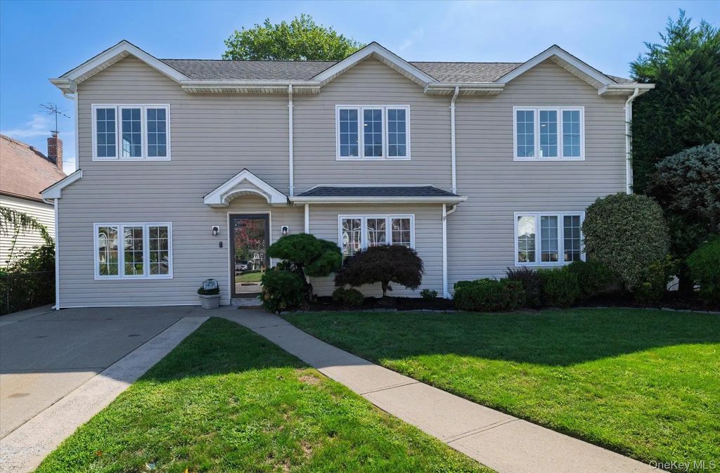 729 Arcadian Avenue, Valley Stream