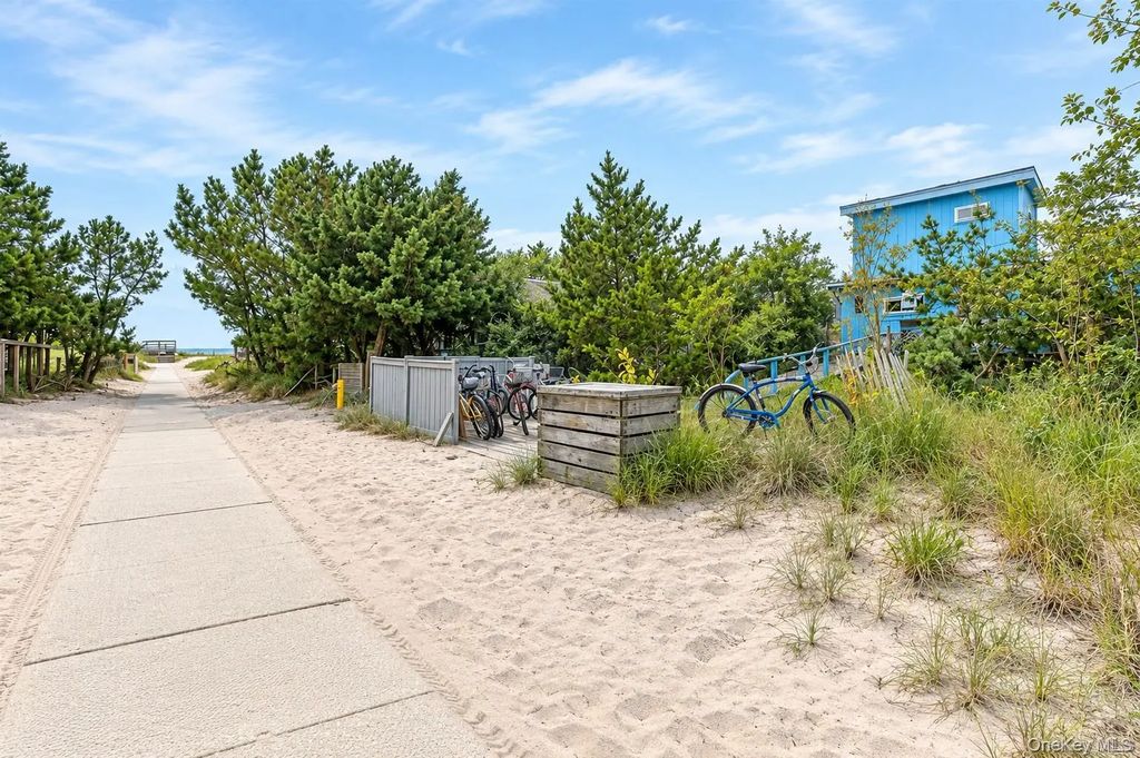 27 Champlain Street, Ocean Bay Park