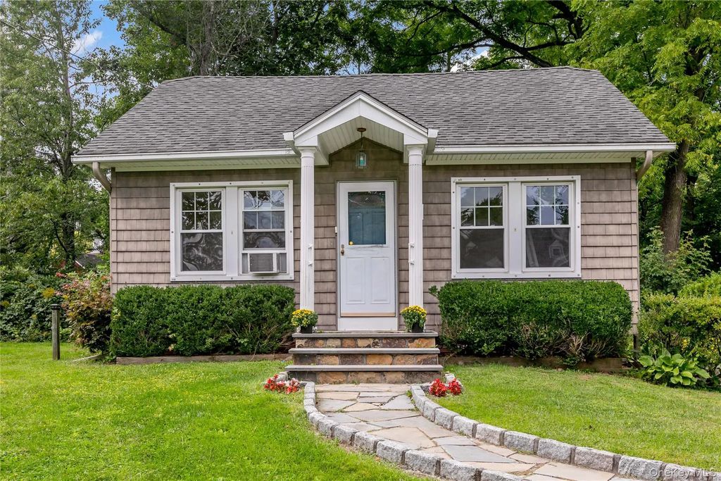 2070 Hamblyn Street, Yorktown Heights