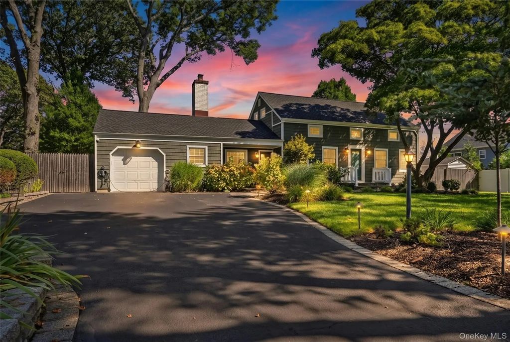 75 Eatons Neck Road, Northport
