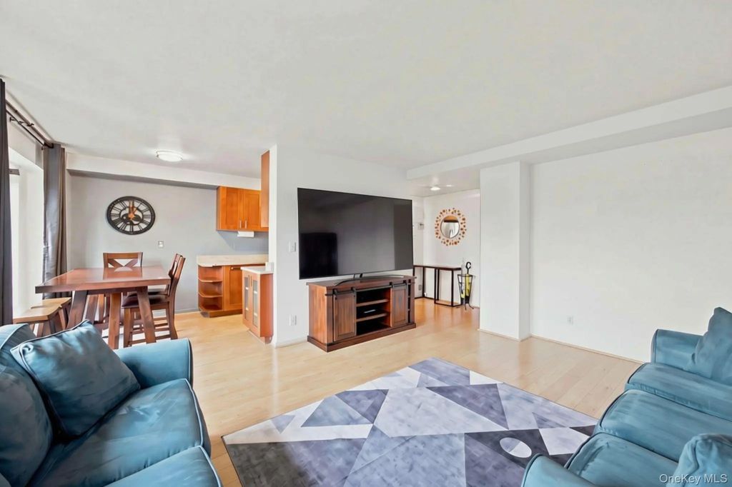 33-65 14th Street # 5a, Astoria