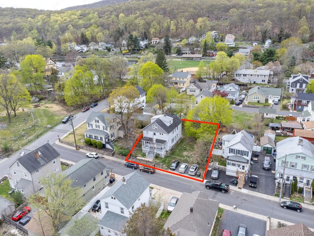 5 Fostoria Street, Highland Falls
