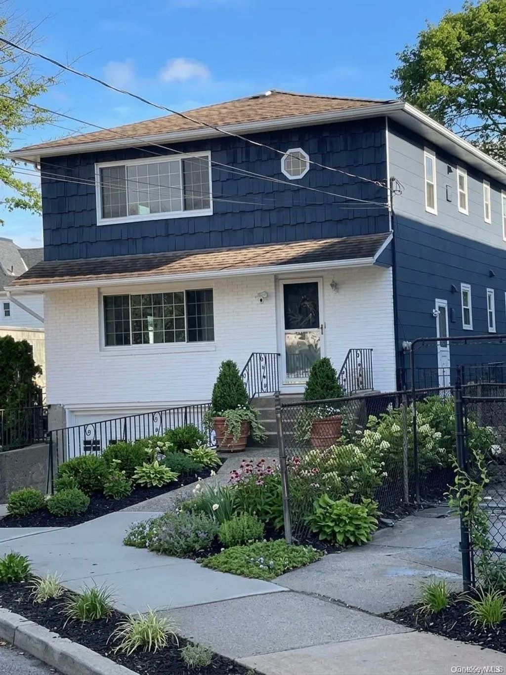 31 Roosevelt Place, Rockville Centre