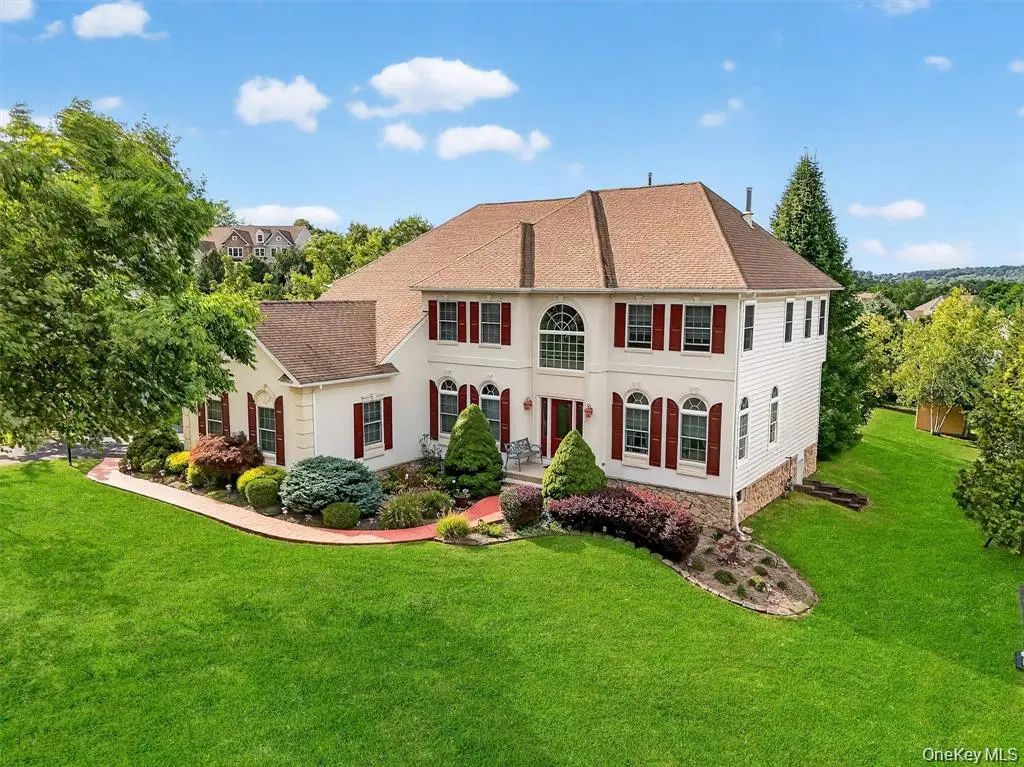 36 Deangelis Drive, Monroe