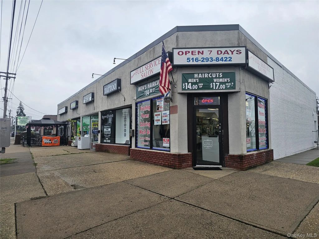 698-706 Main Street, Farmingdale