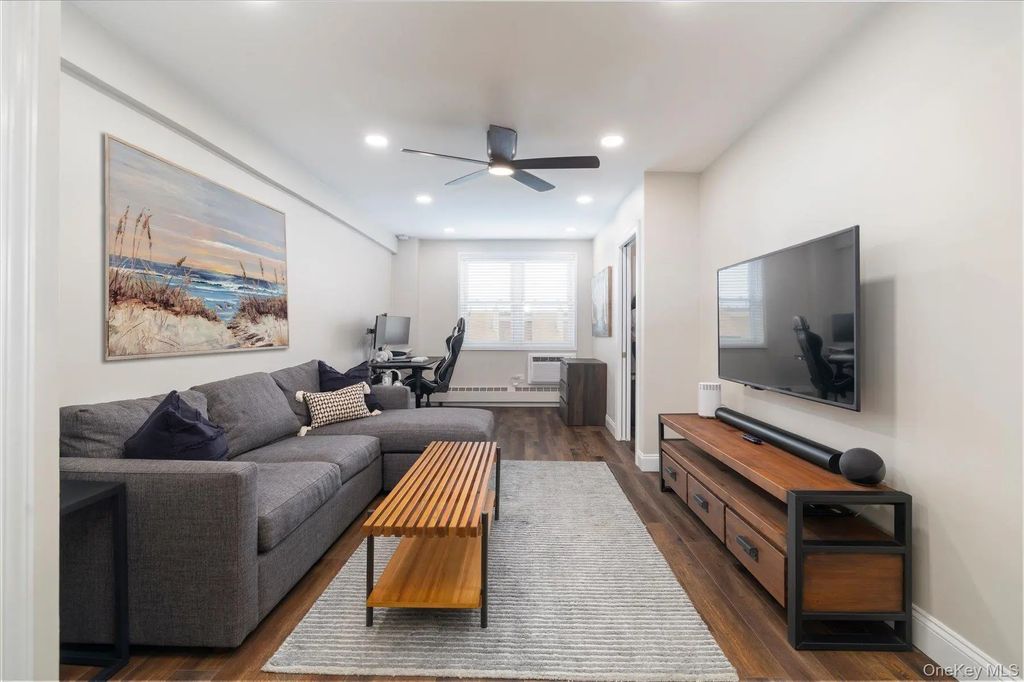 370 W Broadway # 3m, Long Beach