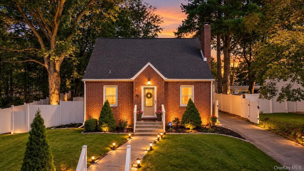 42 Streit Avenue, Poughkeepsie