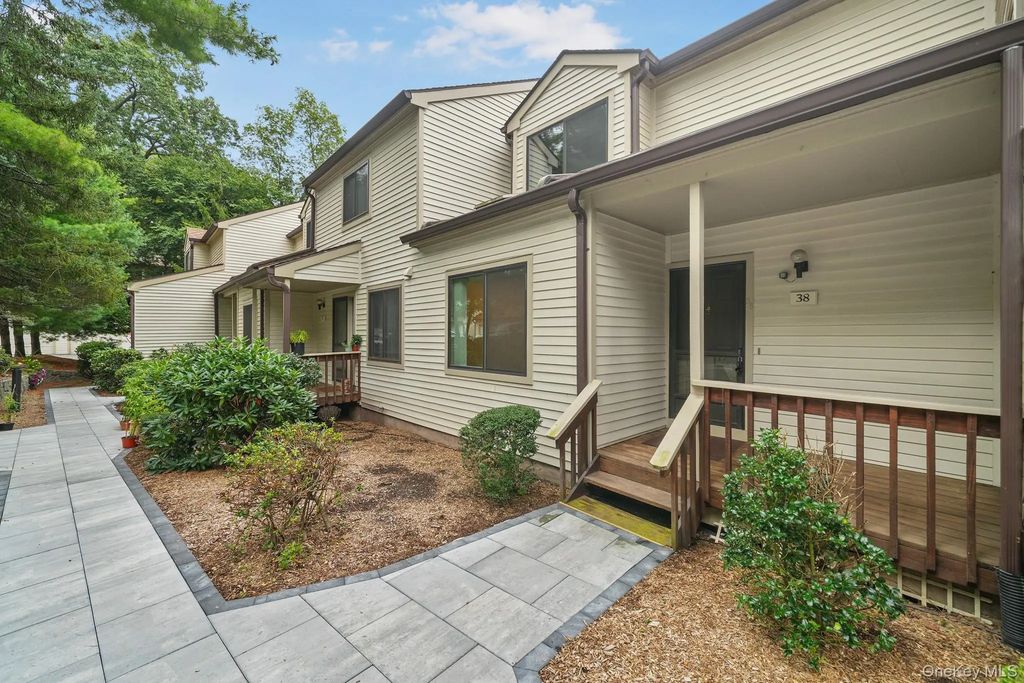 38 Fawn Ridge, Millwood