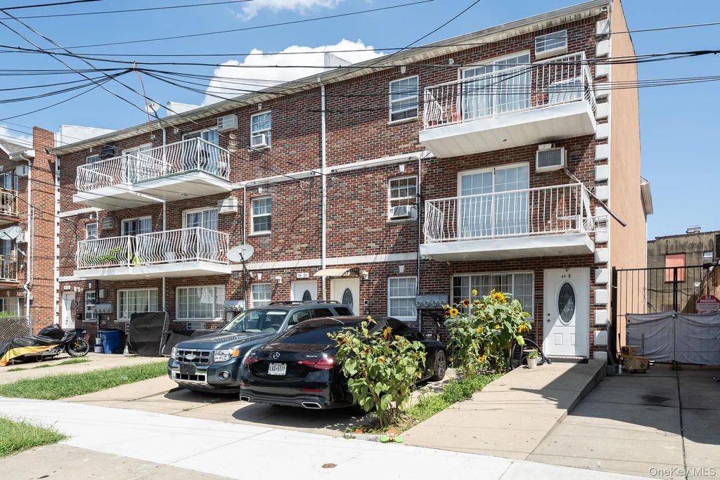 9487 218th Street, Queens Village