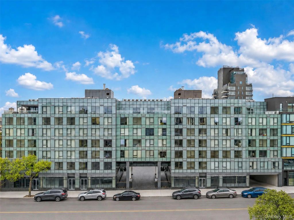 14449 Northern Boulevard # 608, Flushing