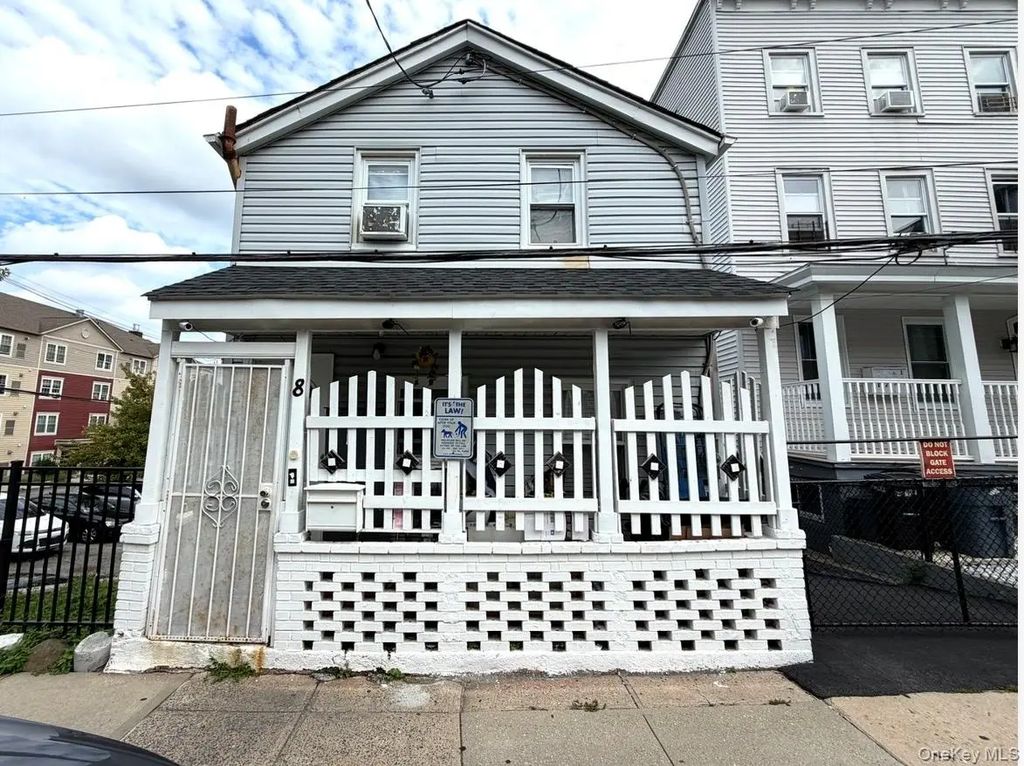 8 Ritters Lane, Yonkers