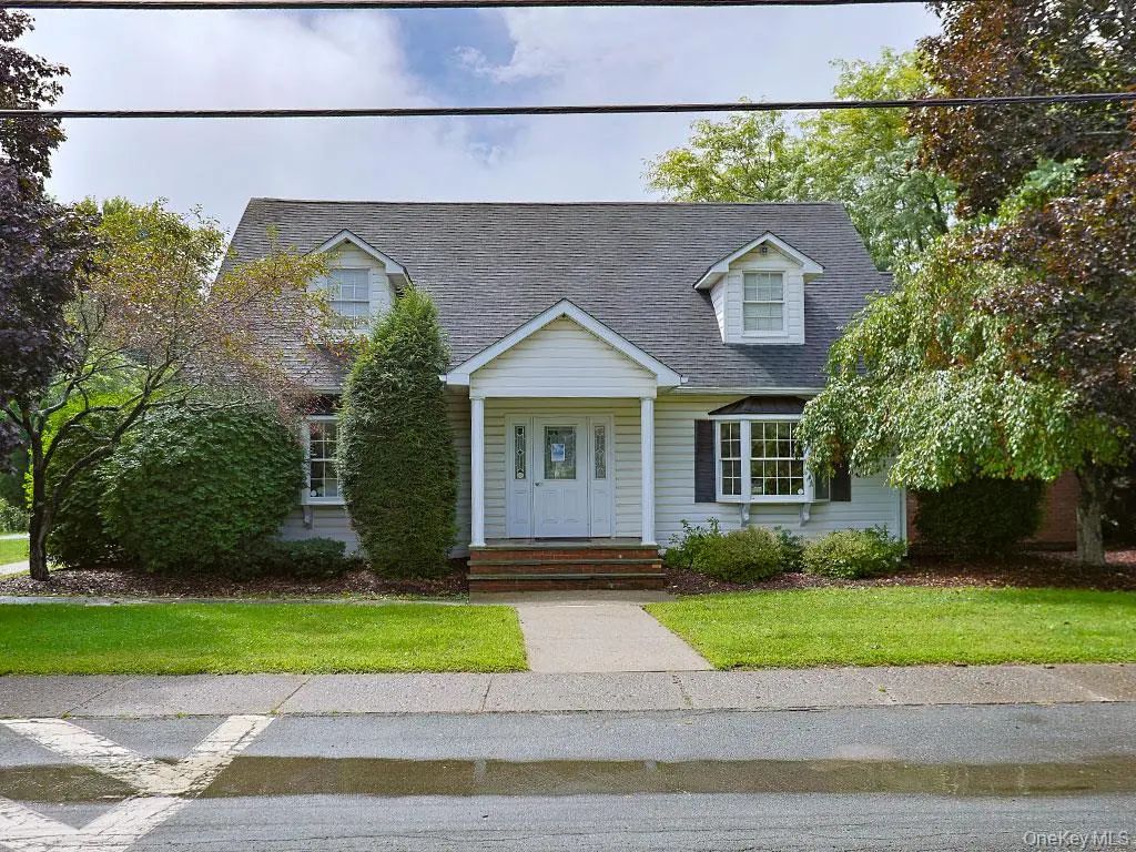 51 Sullivan Street, Wurtsboro