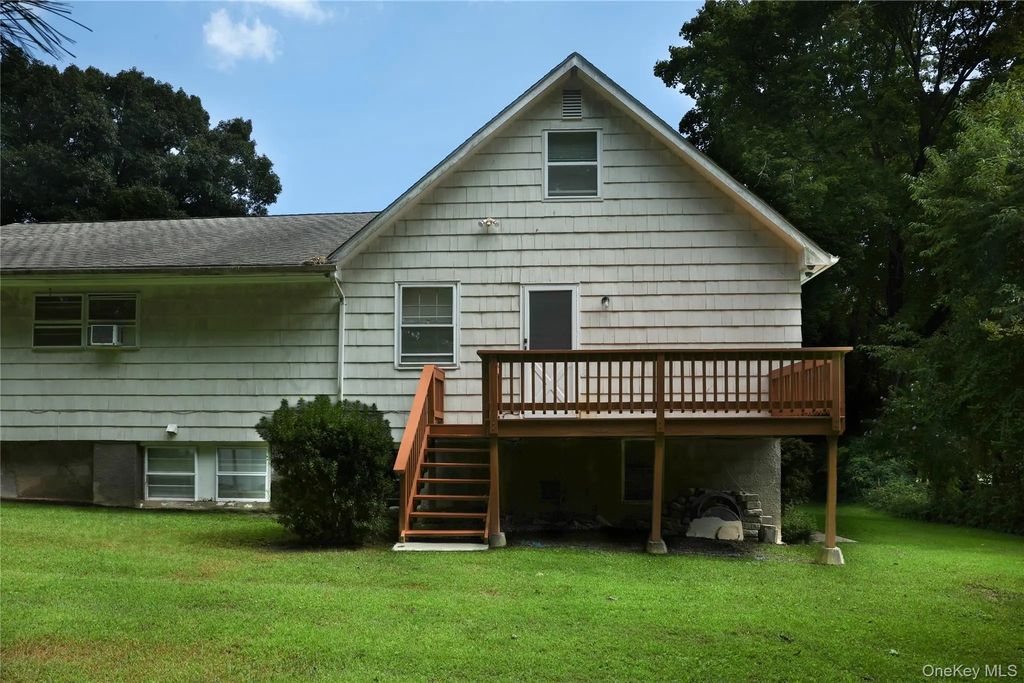 50 Baron De Hirsch Road, Crompond