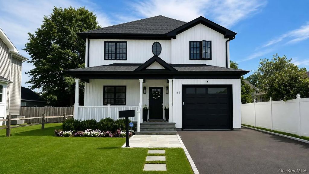 49 S 6th Street, Locust Valley