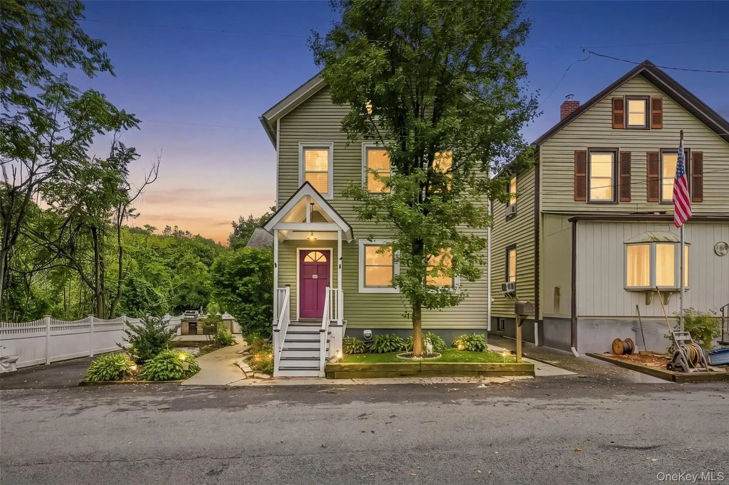 38 Union Street, Briarcliff Manor