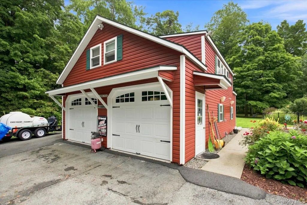 36 Nine Partners Road, Staatsburg