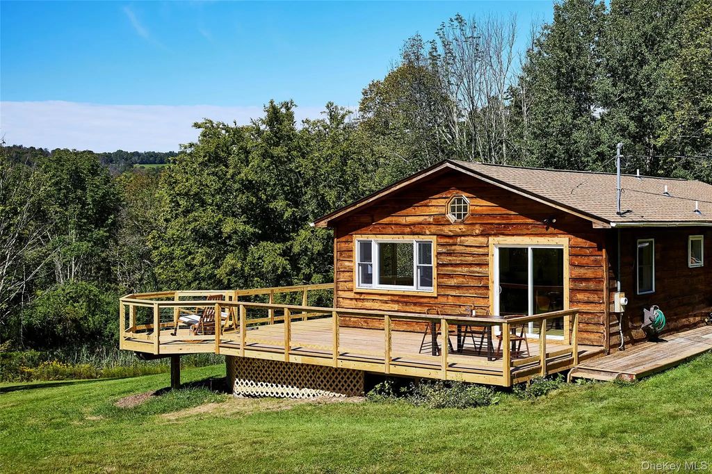50 Hahn Road, Livingston Manor