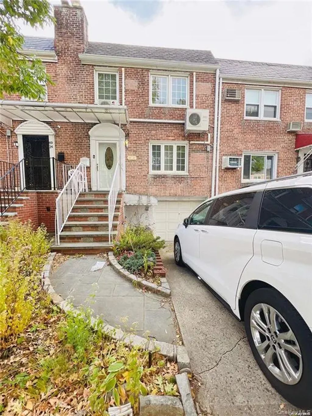 69-22 198th Street, Fresh Meadows