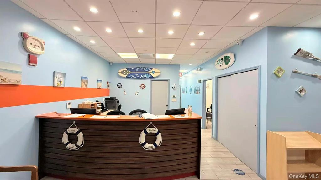 131-07 40th Road # E33, Flushing