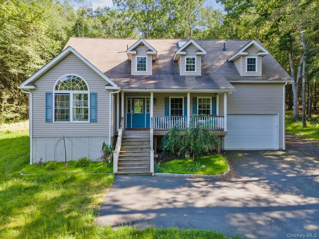 66 Highland Lake Road, Eldred