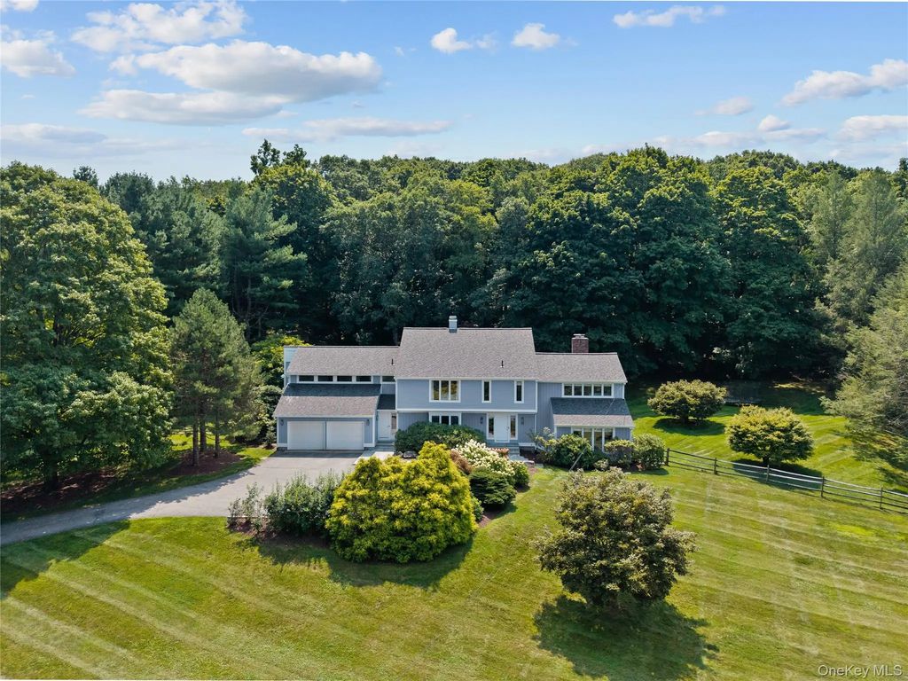 25 Charles Road, Bedford Corners