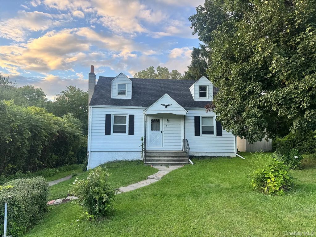 13 Spackenkill Road, Poughkeepsie