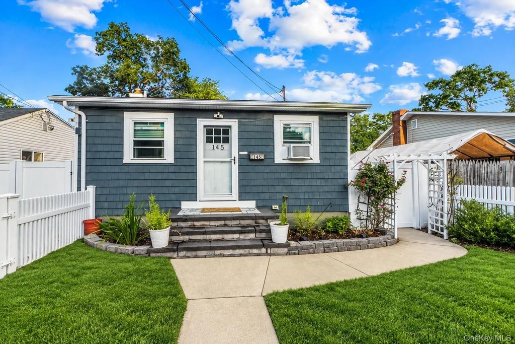 145 Carroll Avenue, Ronkonkoma