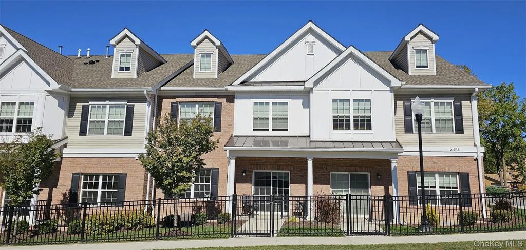 260 W Main Street # 11, Goshen