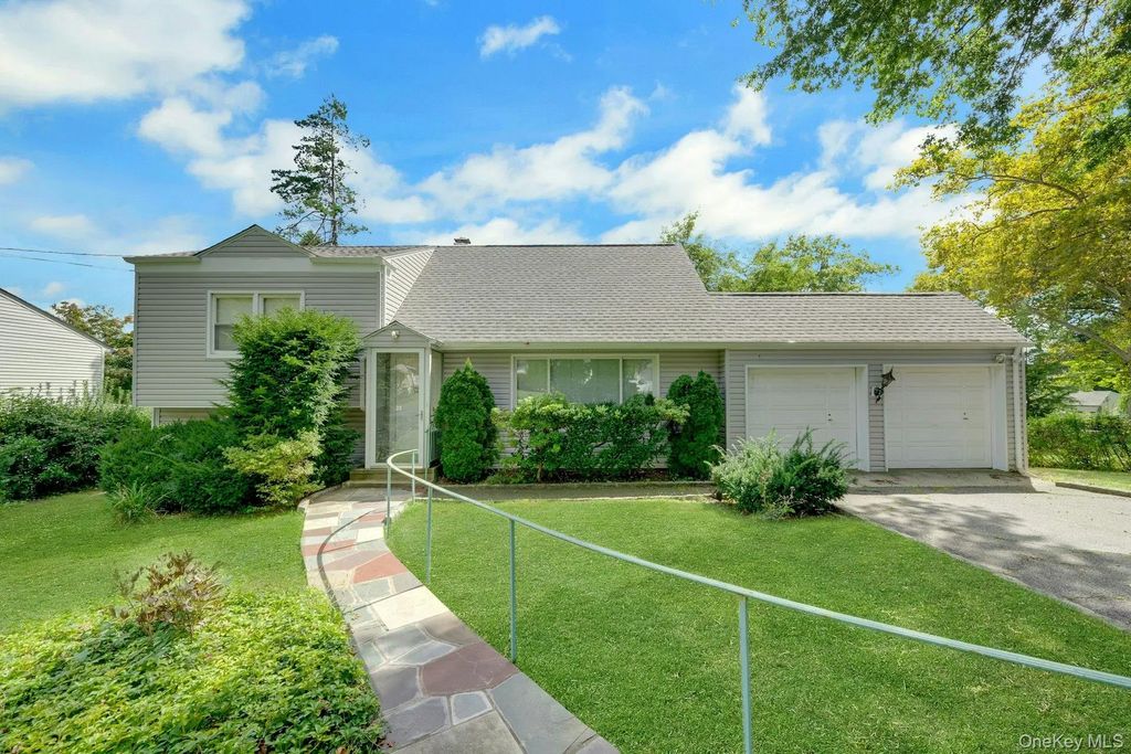 22 Somerset Drive, Yonkers