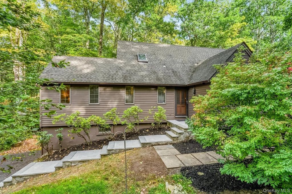 2381 Route 301, Carmel