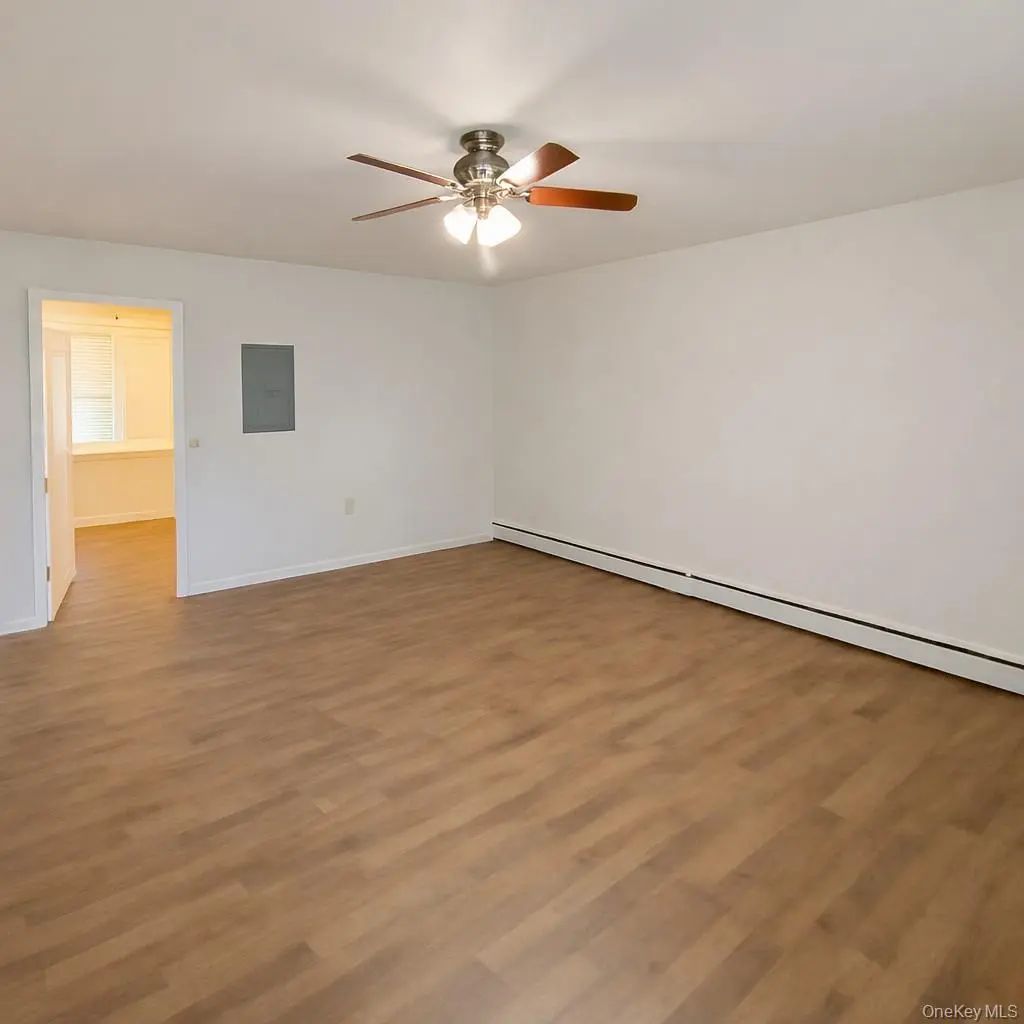 224 Walsh Avenue, New Windsor