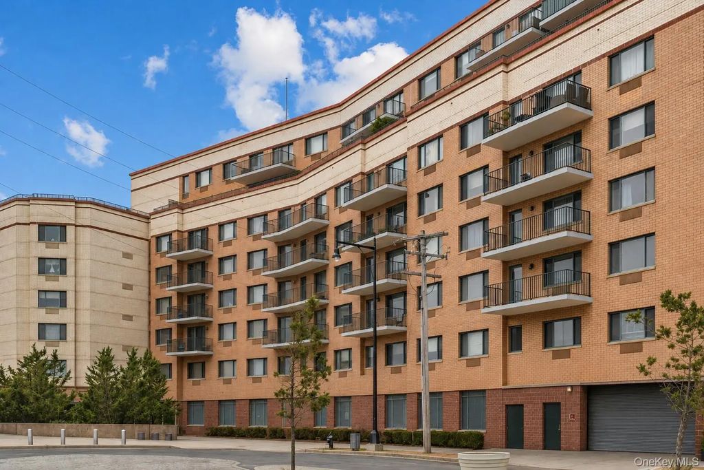136 Beach 117th Street # 2h, Rockaway Park