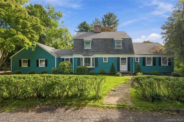 1 Grandview Circle, Pleasantville