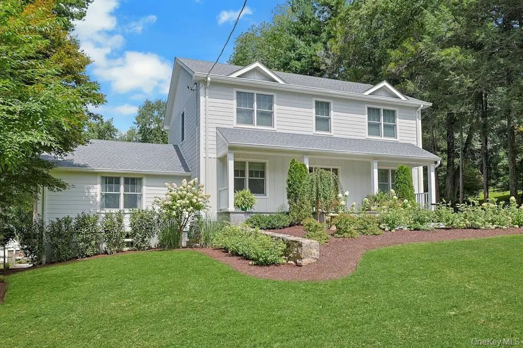 8 Rosehill Drive, Armonk