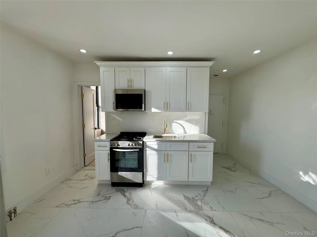 315 Riverside Boulevard # 1, Long Beach