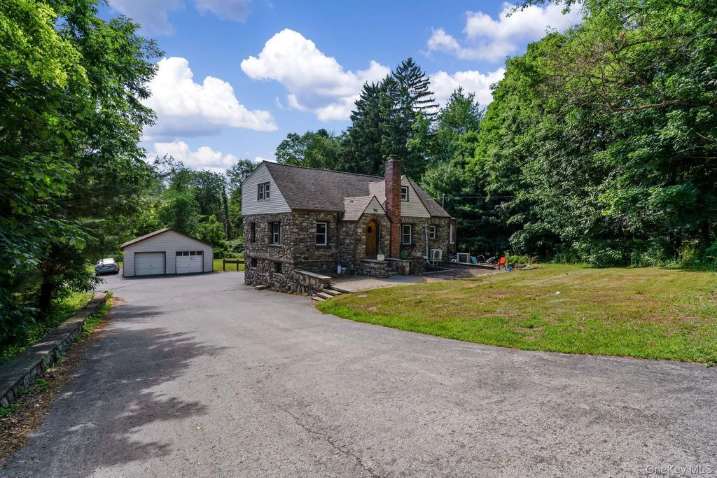 491 State Route 32, Wallkill