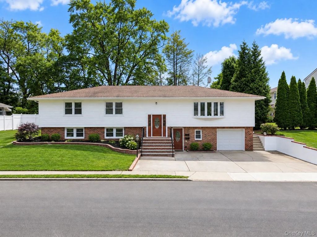 193 Frederick Avenue, South Floral Park