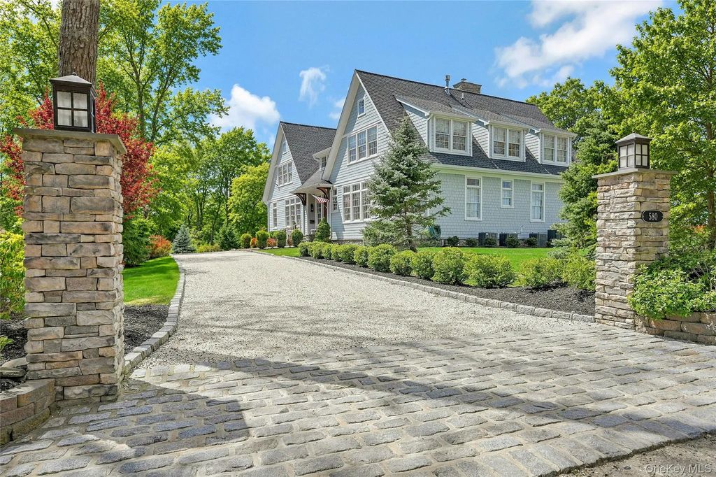 580 Basin Road, Southold
