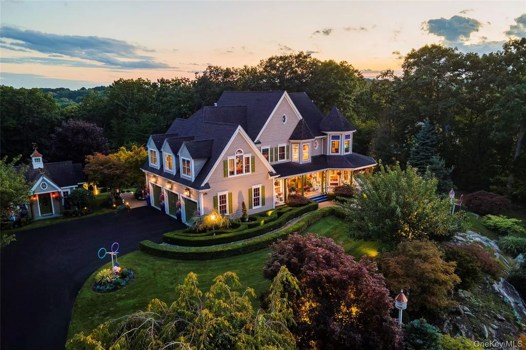 40 Sprucetop Drive, Mahopac