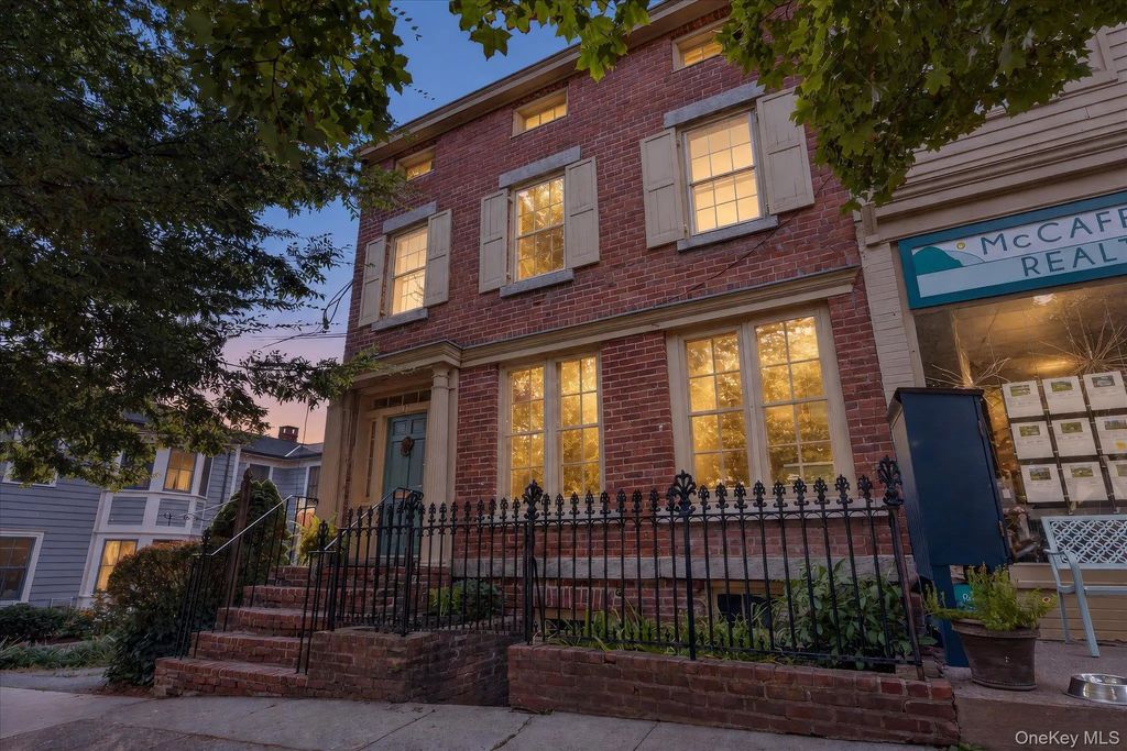 138 Main Street, Cold Spring