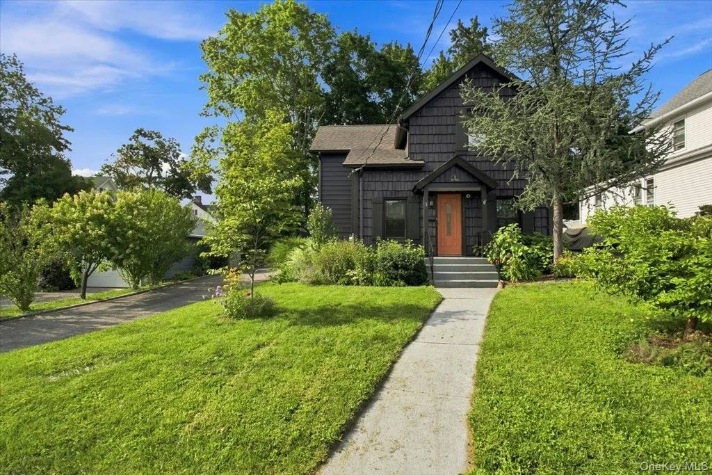 3 Elm Street, Pleasantville