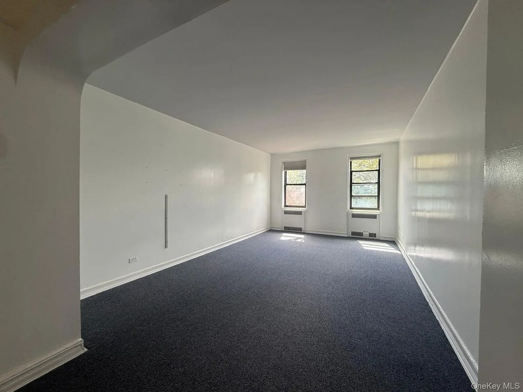 92 11 35 Avenue, Jackson Heights