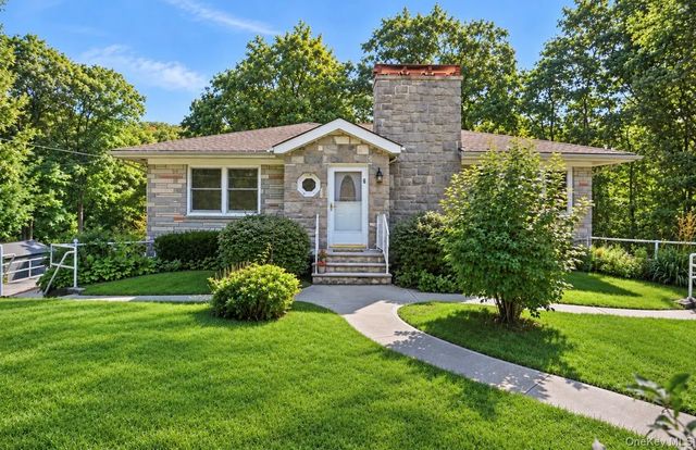 6 Arbutus Street, Putnam Valley