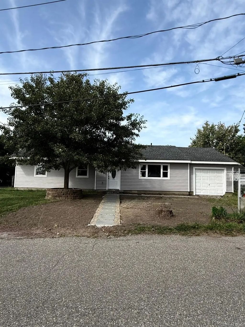 21 Astoria Road, Mastic Beach