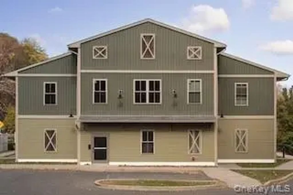 128 Vineyard Avenue # 202, Highland