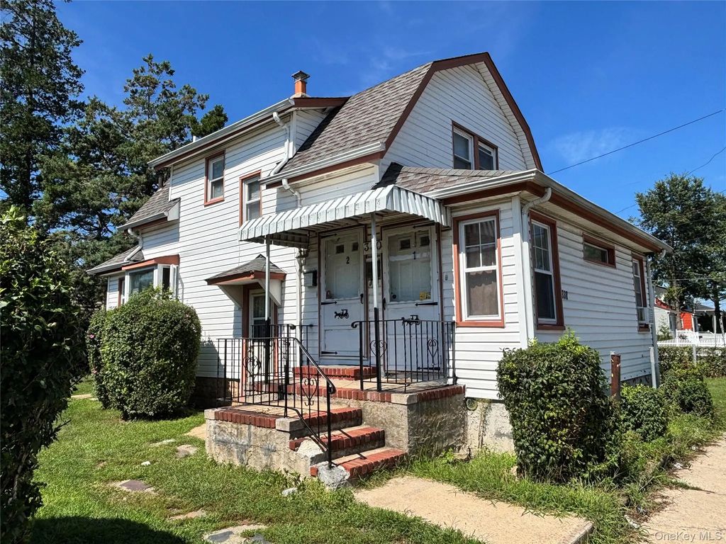330 Baldwin Road, Hempstead