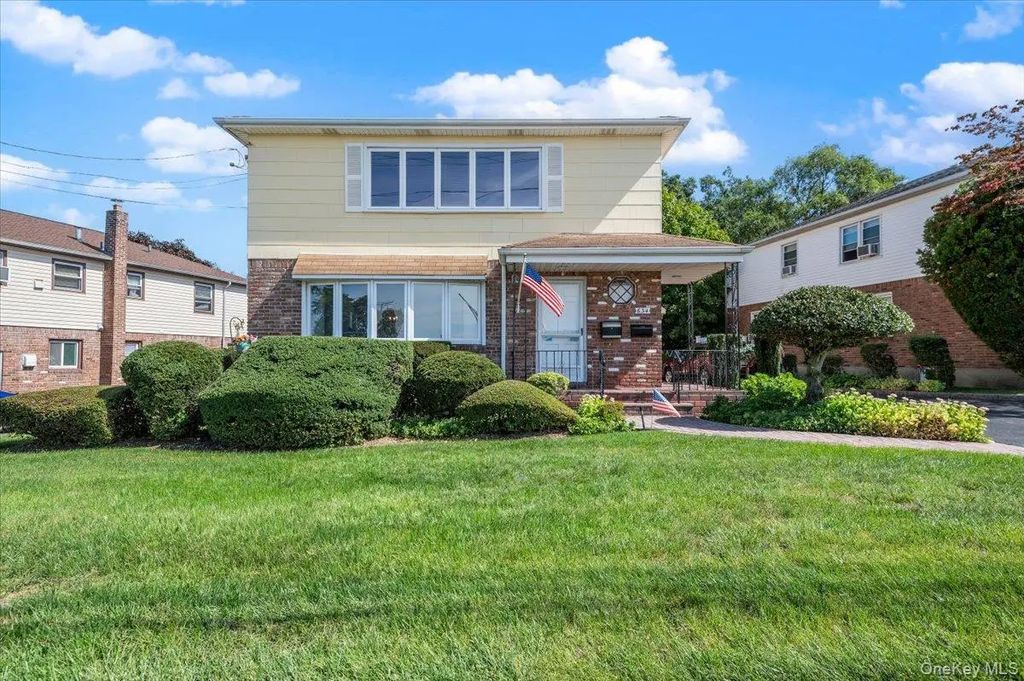 634 Broadway, Bethpage
