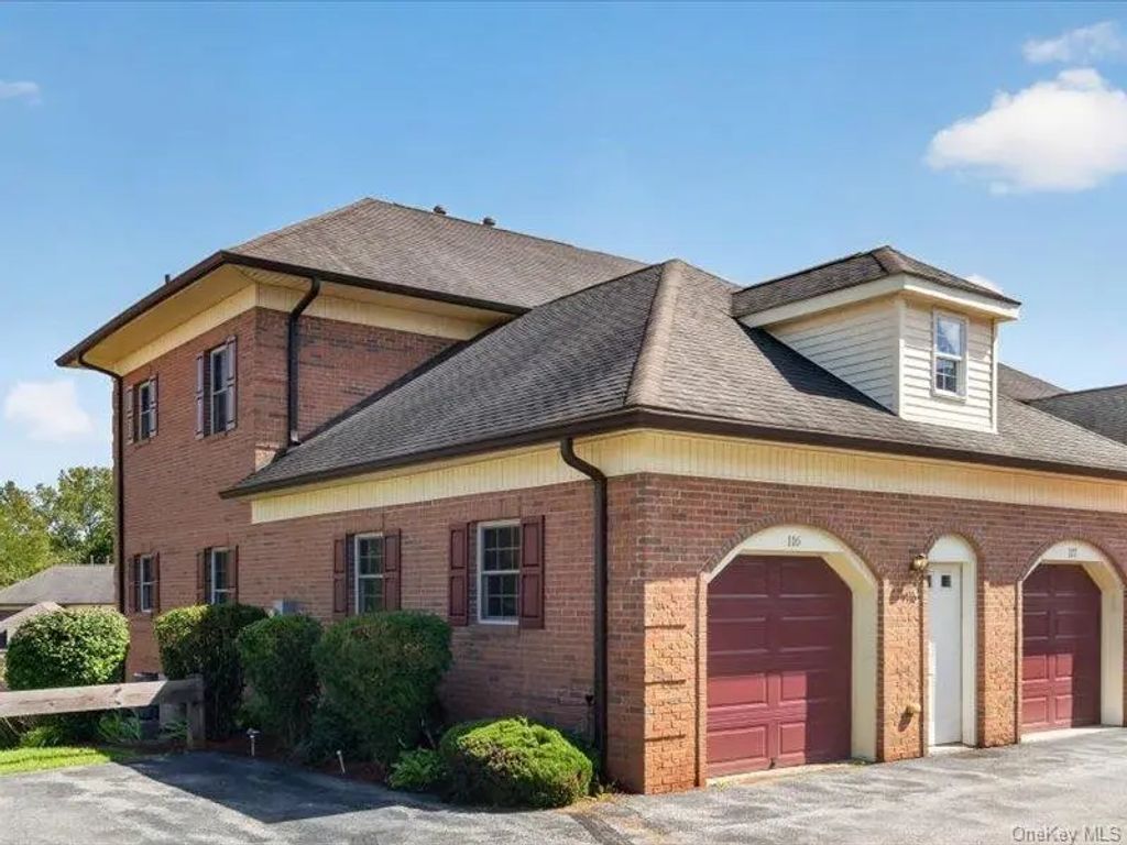 116 High Point Circle # 116, Newburgh