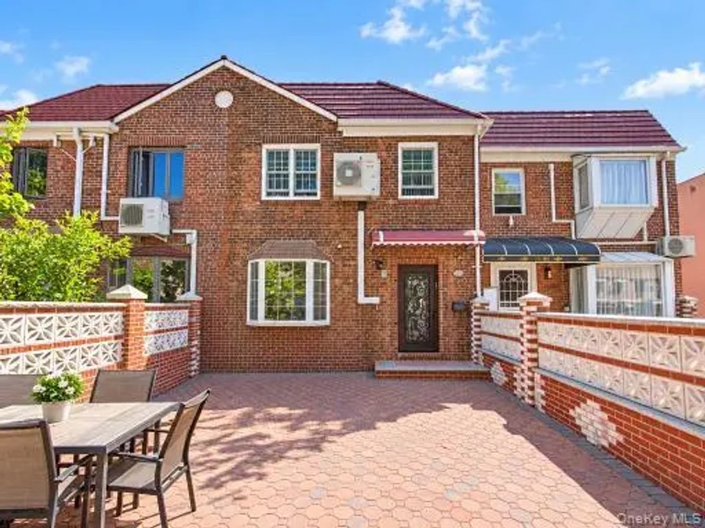9940 64th Road, Rego Park
